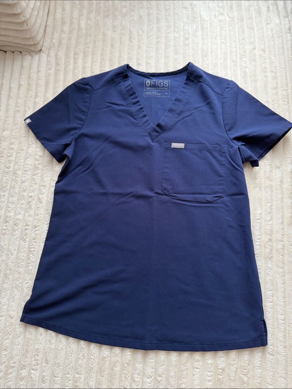 FIGS Women’s  Navy V-Neck Scrub Set - multiple XS/XSP